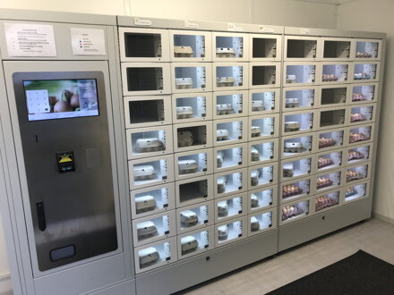 Výrobci vajec již mnoho let používají prodejní automaty LockBlox a Roesler k prodeji vajec vyrobených na jejich farmě.