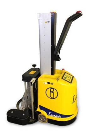 ROBOT LEONARDO – balicí robot