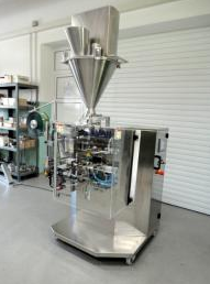 Stroj KOLPAK 2 L – plnicí stroj